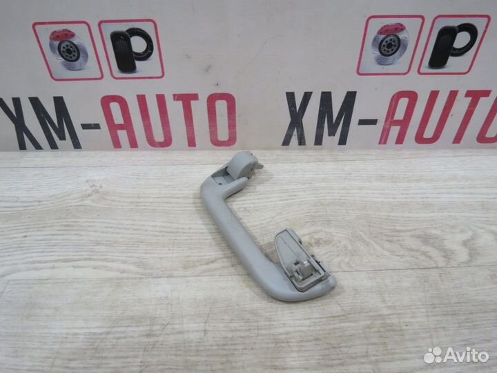 Ручка потолочная задняя правая Toyota Corolla 150