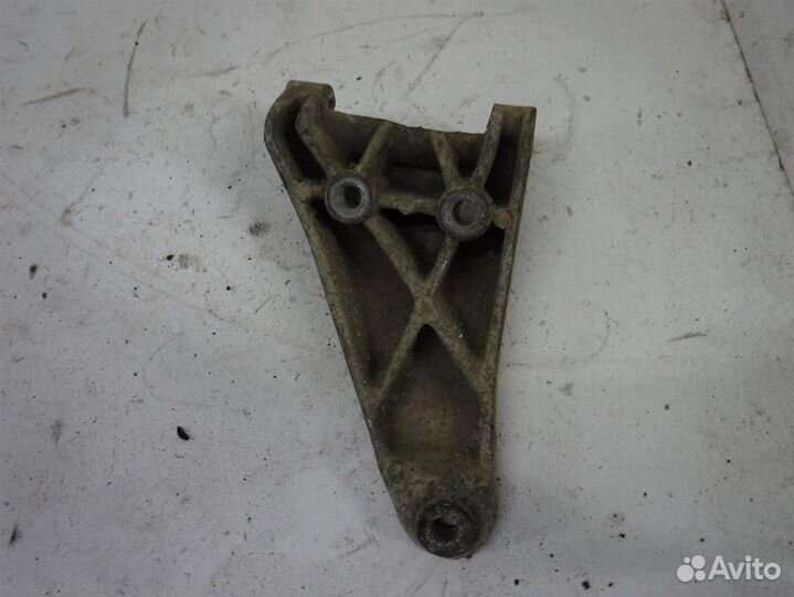 Кронштейн генератора Daewoo Nexia 1995-2016