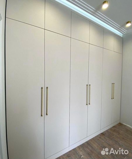 Шкаф для одежды