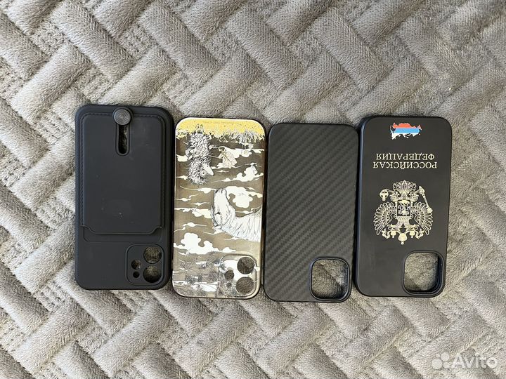 Чехлы на телефон iPhone 12 мини