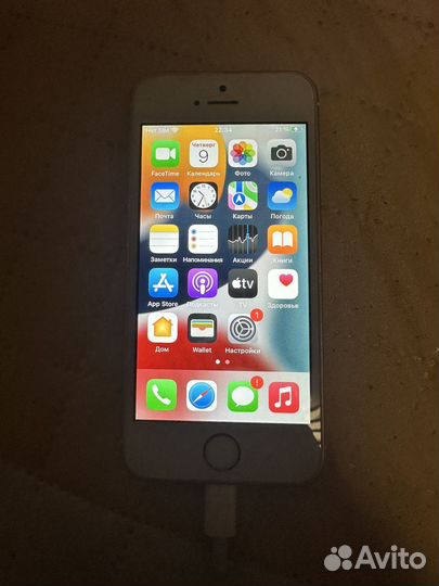iPhone SE, 128 ГБ