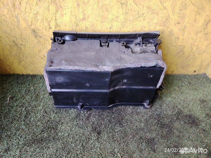 Бардачок Mercedes-Benz C- Class W203 M111.955 2003