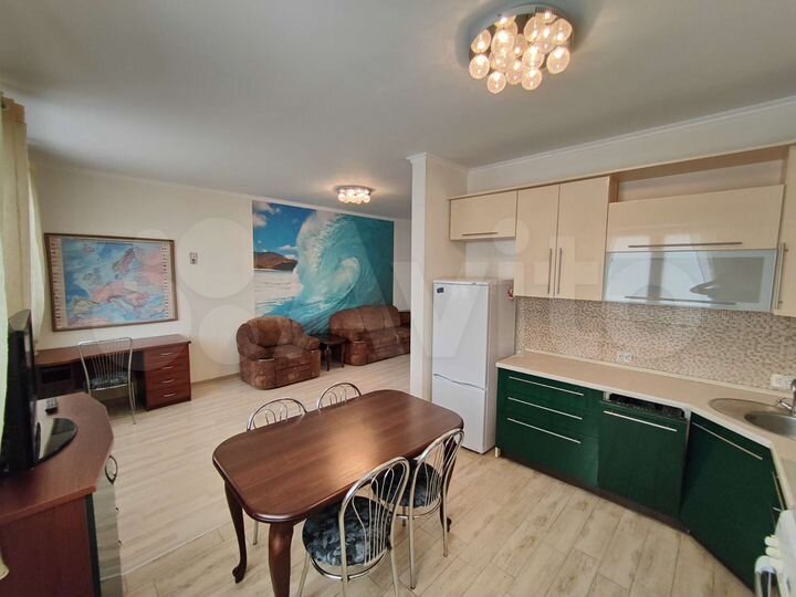 2-к. квартира, 65 м², 2/5 эт.