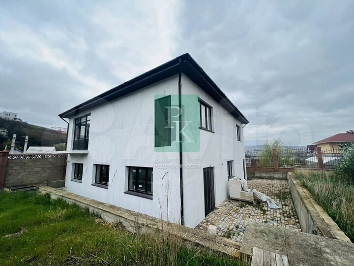 Дом 295 м² на участке 8 сот.