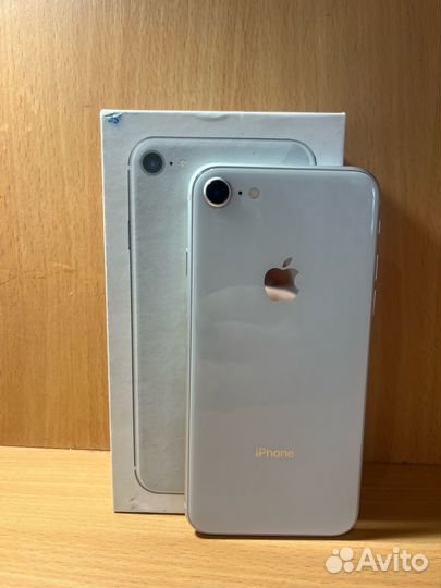 iPhone 8, 64 ГБ