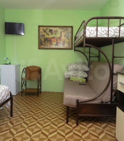 Комната 12 м² в 1-к., 1/2 эт.