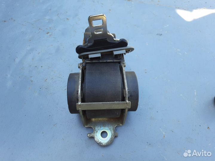 Ремень безопасности задний правый Рено Логан