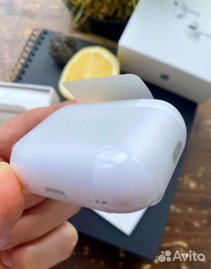 AirPods Pro 2 поколения