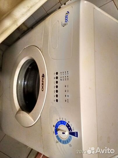 Продам на запчасти стиральную машину ardo FLS 85S