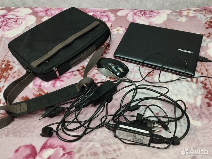 Нетбук Samsung NP-N100