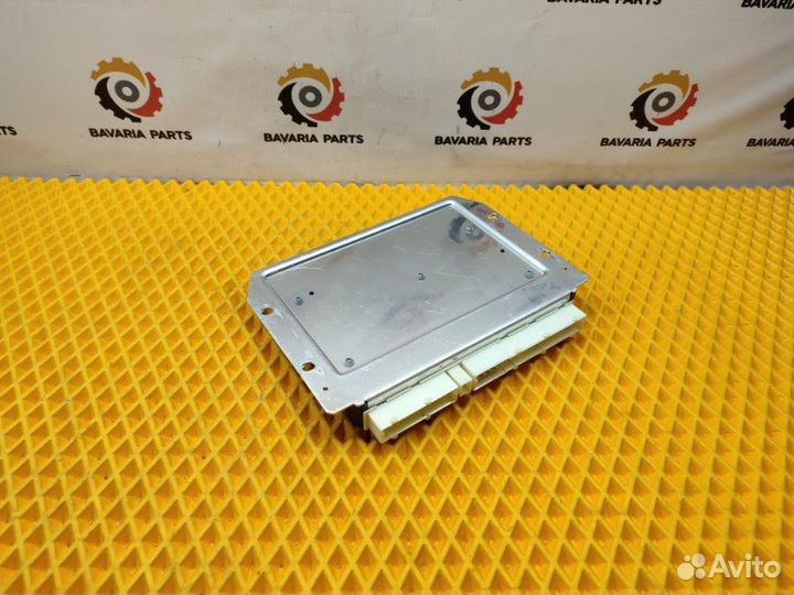 Блок управления пневмоподвеской Mercedes S W221