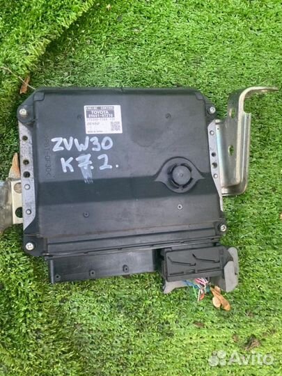 Двигатель Toyota Prius ZVW30 2azfxe 2010