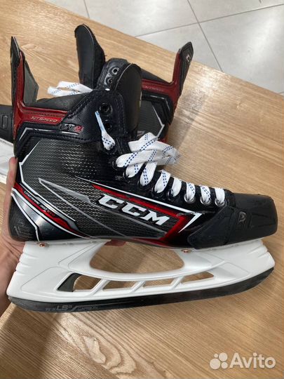 Коньки ccm jetspeed ft2 (9.5D) стаканы tuuk