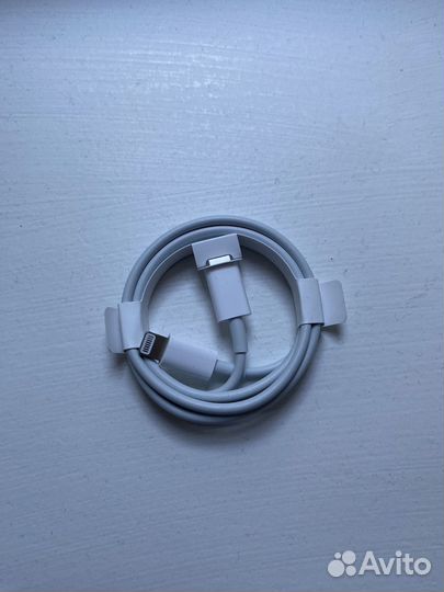 Провод для зарядки айфона