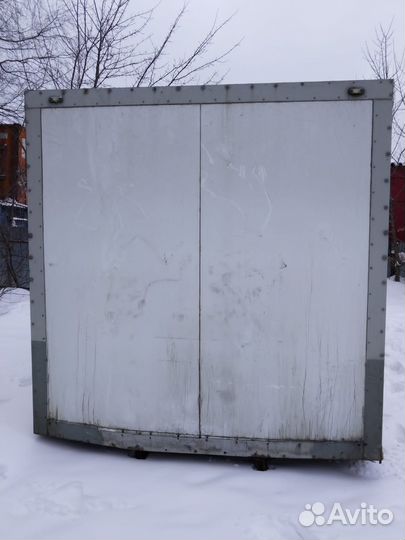 Продам будку изотерма 5,20 х 2,10