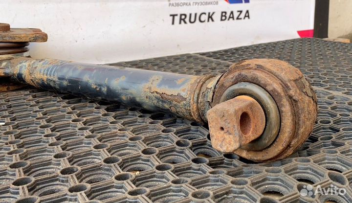 81432706163 Тяга реактивная V-образная