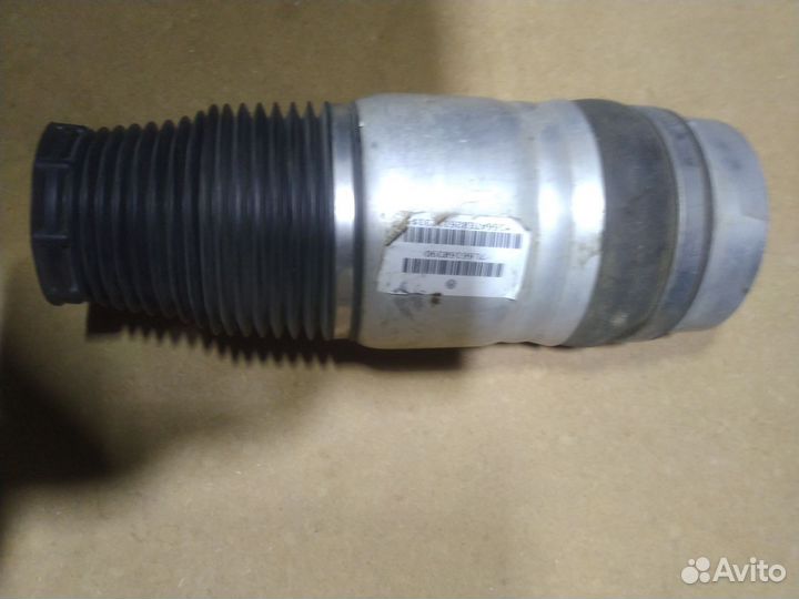 Пневмобаллон передний WV Touareg