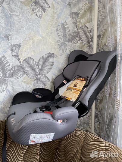 Новое автокресло Zlatek 9-36 кг