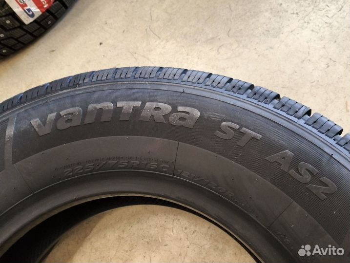 Hankook Vantra ST AS2 RA30 225/75 R16C 121R