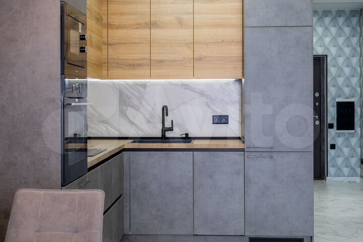 2-к. квартира, 84 м², 11/18 эт.