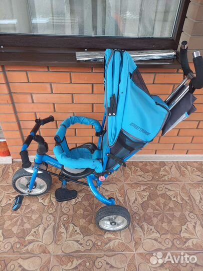 Велосипед с родительской ручкой