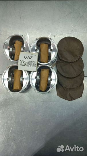 Моторокомплект (поршень, палец, поршневое и стопор