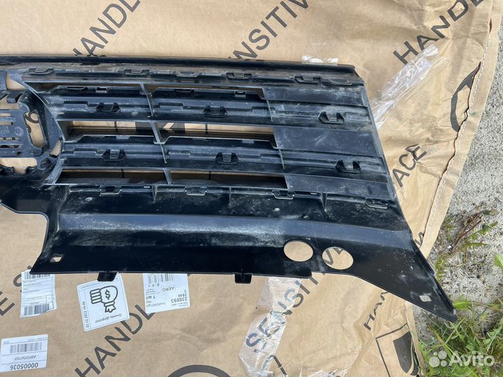 Решетка Радиатора tiguan 2