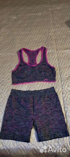 Спортивный костюм женский