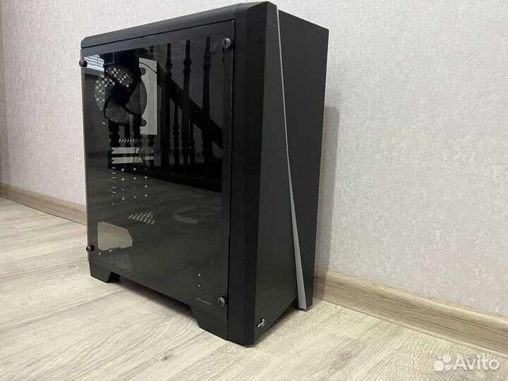 Корпус AeroCool cylon черный