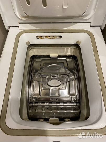 Стиральная машинка с вертикальной загрузкой