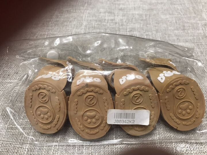 Ботинки и брсоножки для собаки