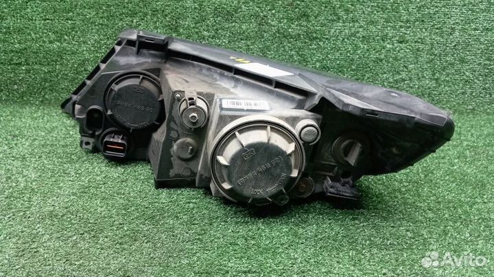 Фара Kia Sorento Правая