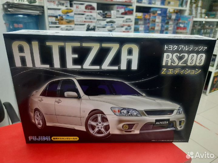 FU03950 Toyota Altezza RS200 Z Edition 1:24 Fujimi