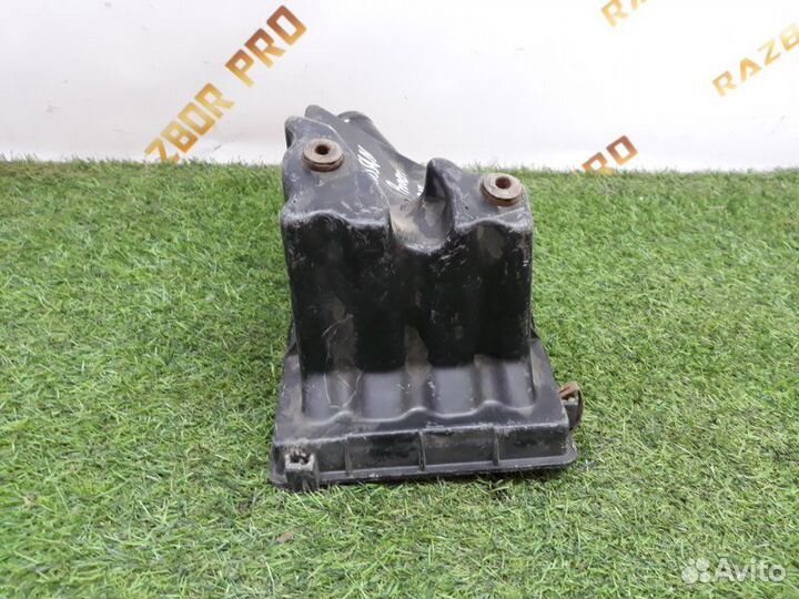 Крышка корпуса воздушного фильтра Nissan Primera