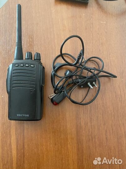 Рации vektor VT 44 PRO бу