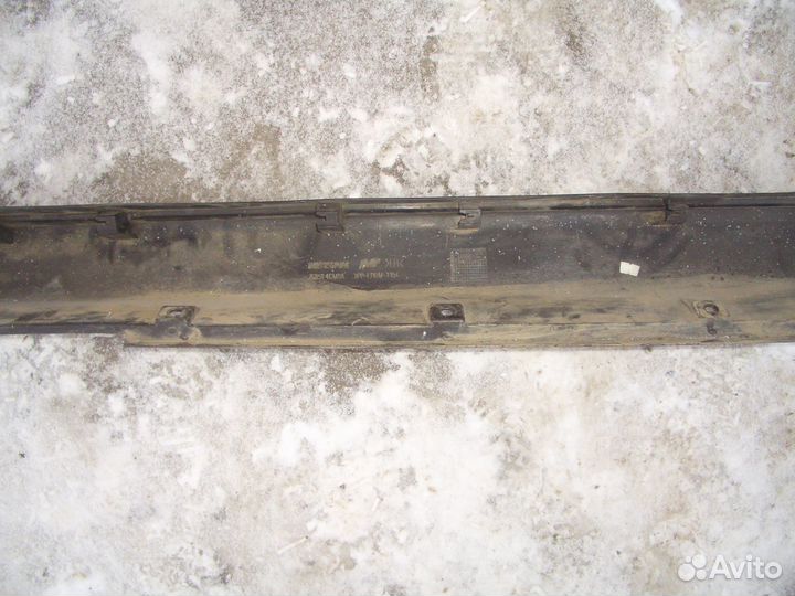 Накладка на порог Ниссан Х-Трейл Т32 с 14