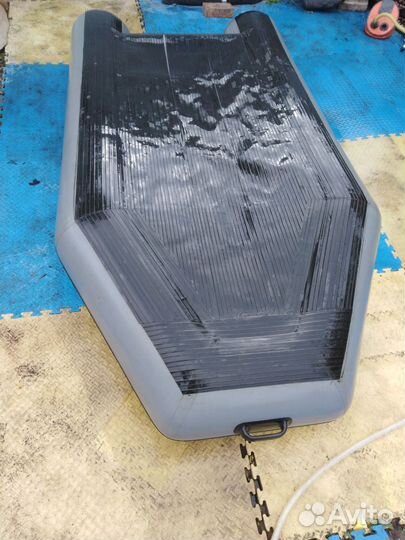 Лодка хантер 290 с мотором 5лс 4такта