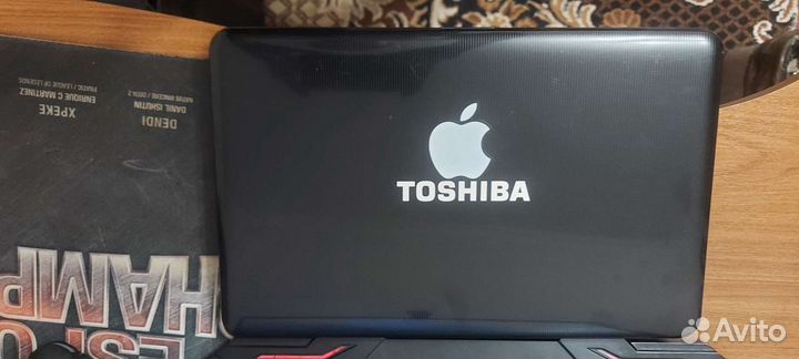 Ноутбук Toshiba l850 на запчасти