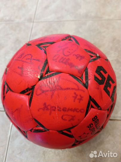 Футбольный мяч с автограф. Крыльев 2009