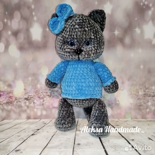 Вязаный котик