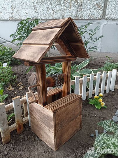 Колодец декоративный