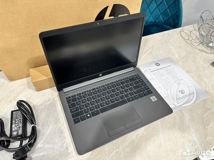 Новый ноутбук hp Core i5 10-th Gen 8Gb 256Gb