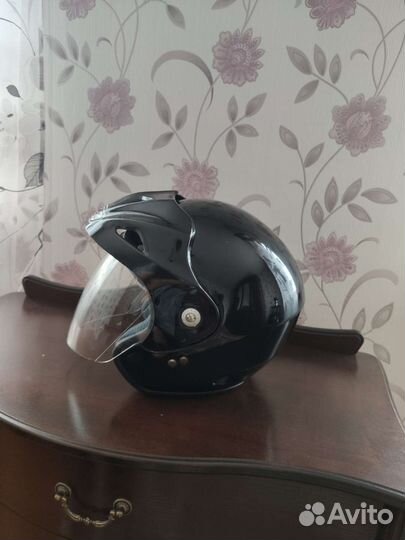 Мотоциклетный шлем открытый