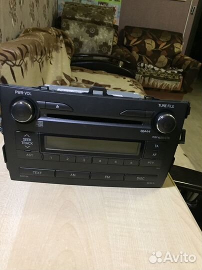 Магнитола Toyota Corolla 86120-12b00