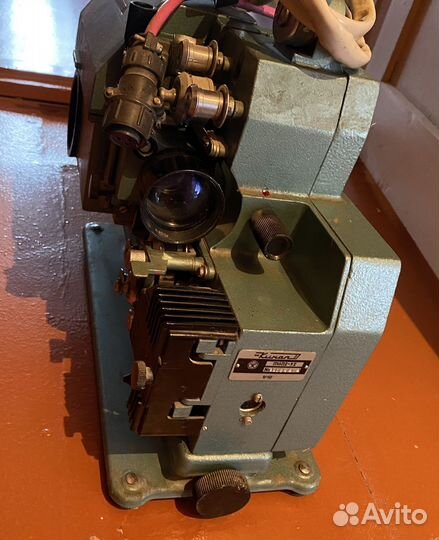 Кинопроектор украина 7