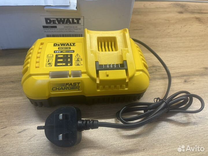 Зарядное устройство dewalt DCB118 оригинал