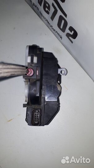 Замок двери передний правый Chevrolet Aveo T300