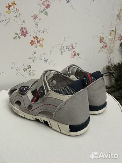 Сандалии для садика 23 размер