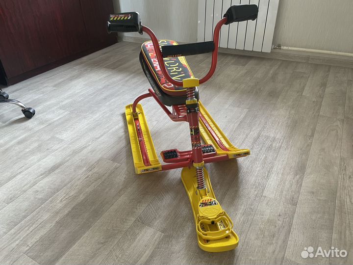 Детский снегокат Nika