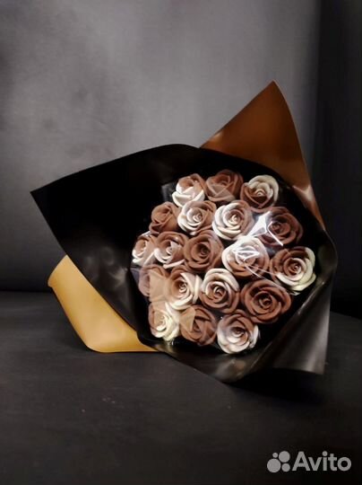 Букет - 19 Роз из Настоящего Шоколада